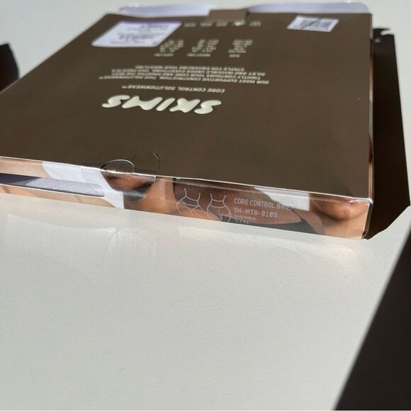 NEW skims core control brief in sienna L/XL - Picture 7 of 7